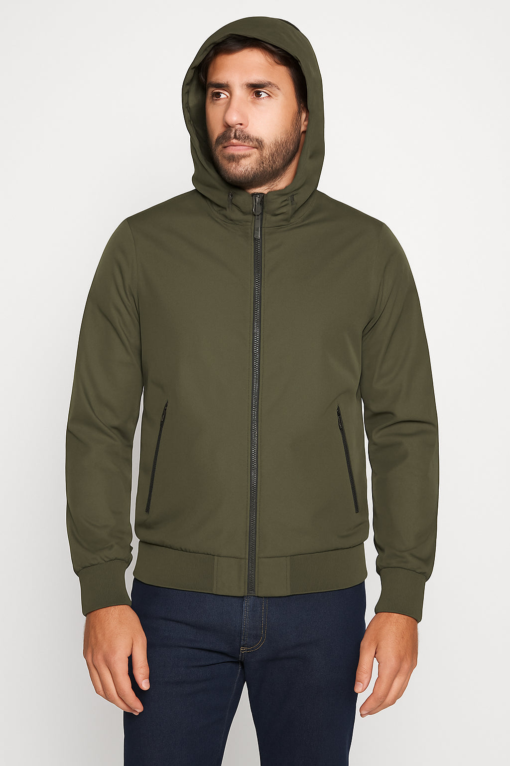 Giacca Antivento Tecnica Estiva con Cappuccio Regolabile, design sportivo e leggero, ideale per affrontare il vento.