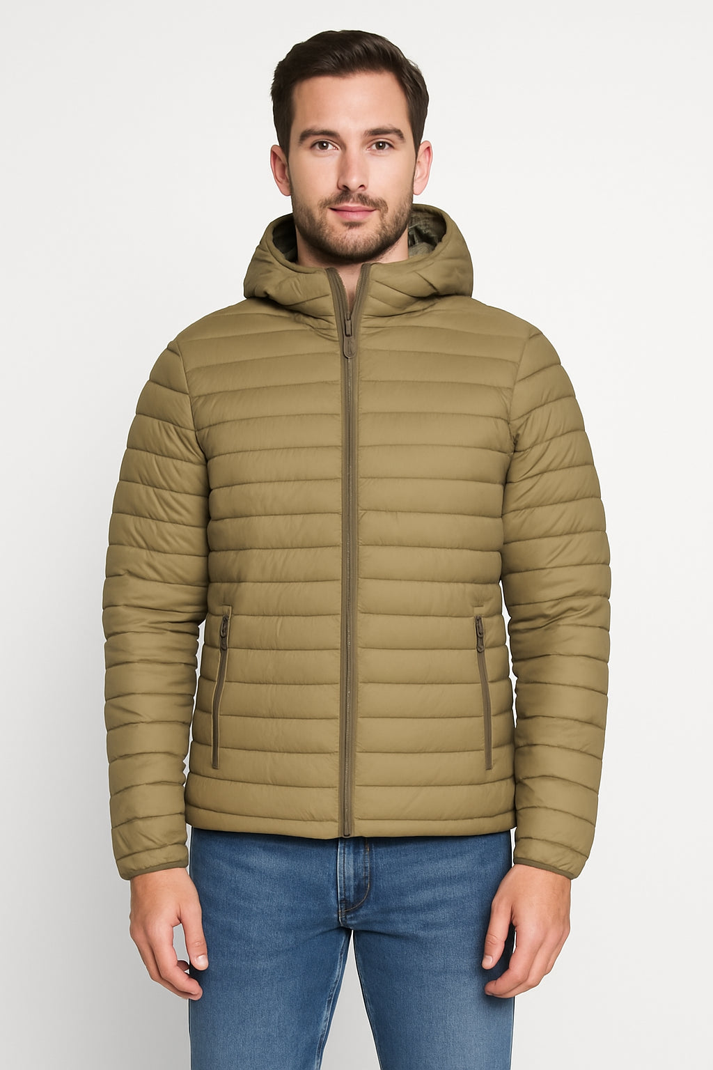 Giubbino Bomber 100 Grammi in colore khaki con zip frontale e cappuccio, ideale per mezza stagione.