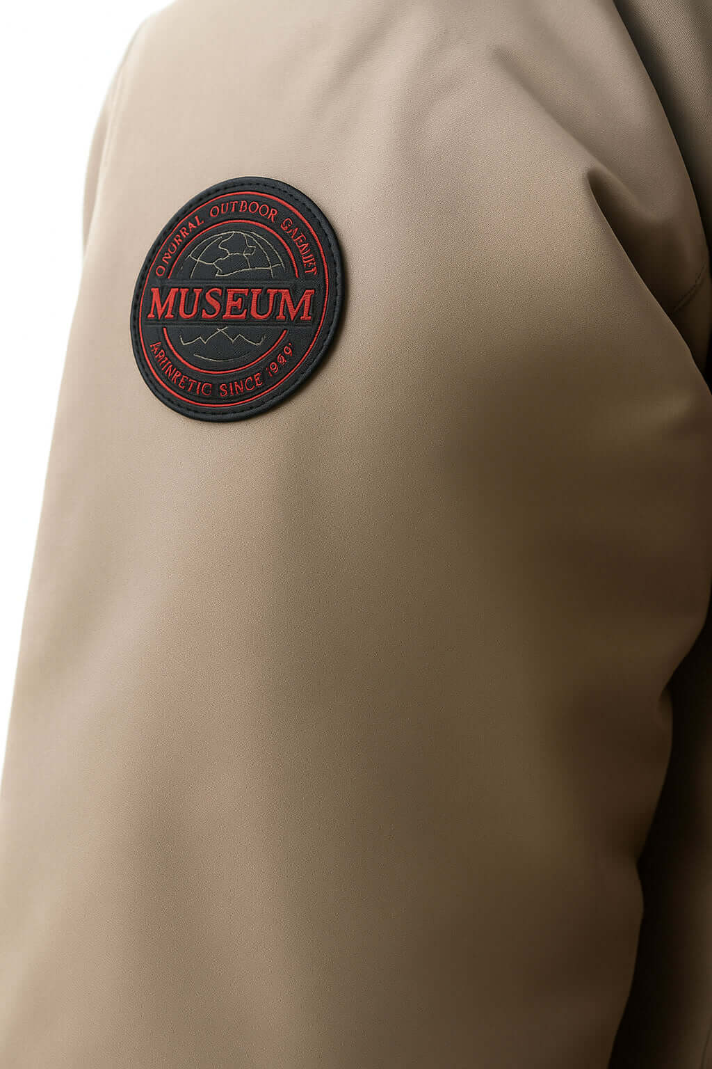 Giubbino Parka Museum Foster detail with Museum logo and modern design for winter style.