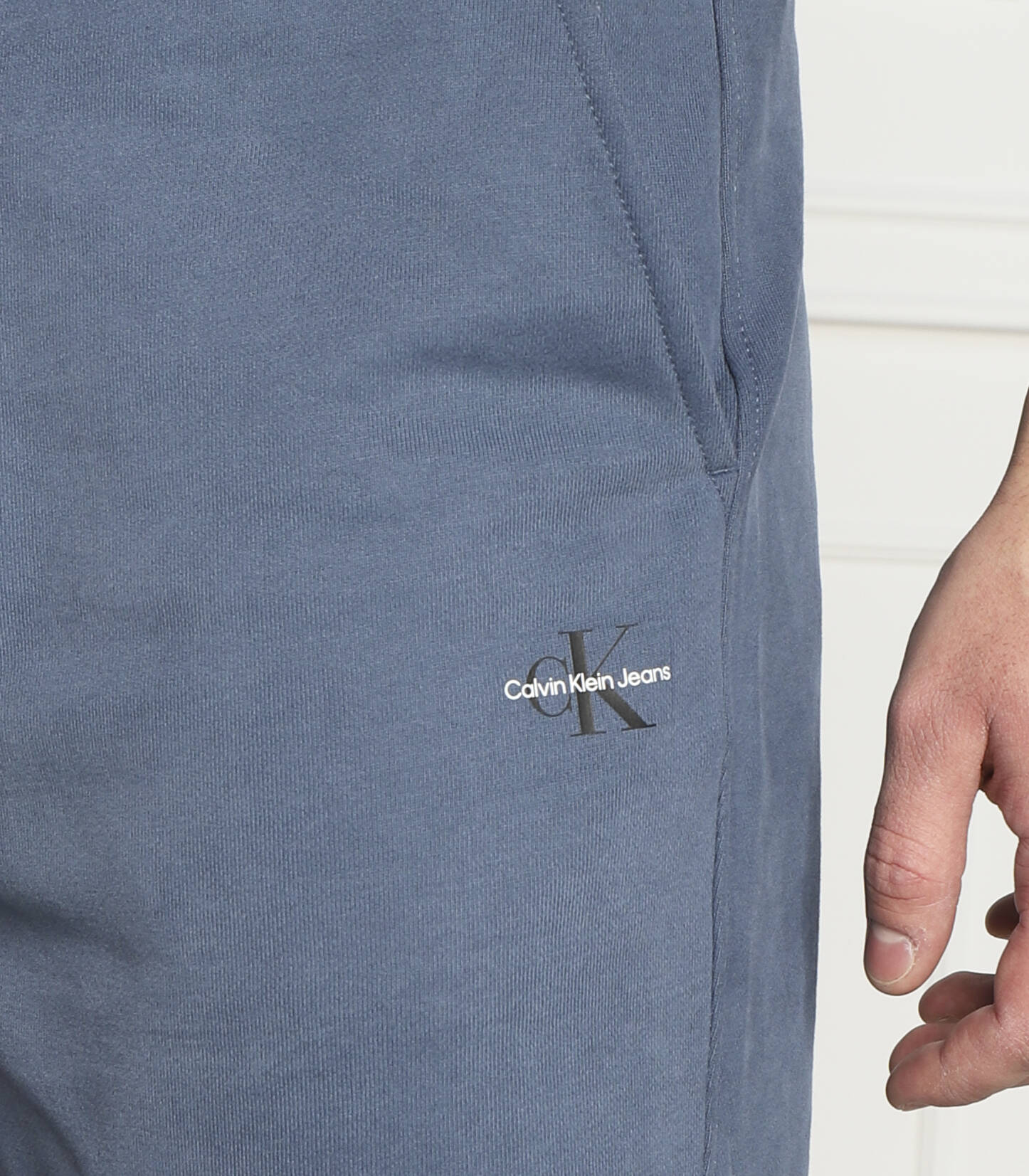 Pantalaccio CalvinKleinMonologo